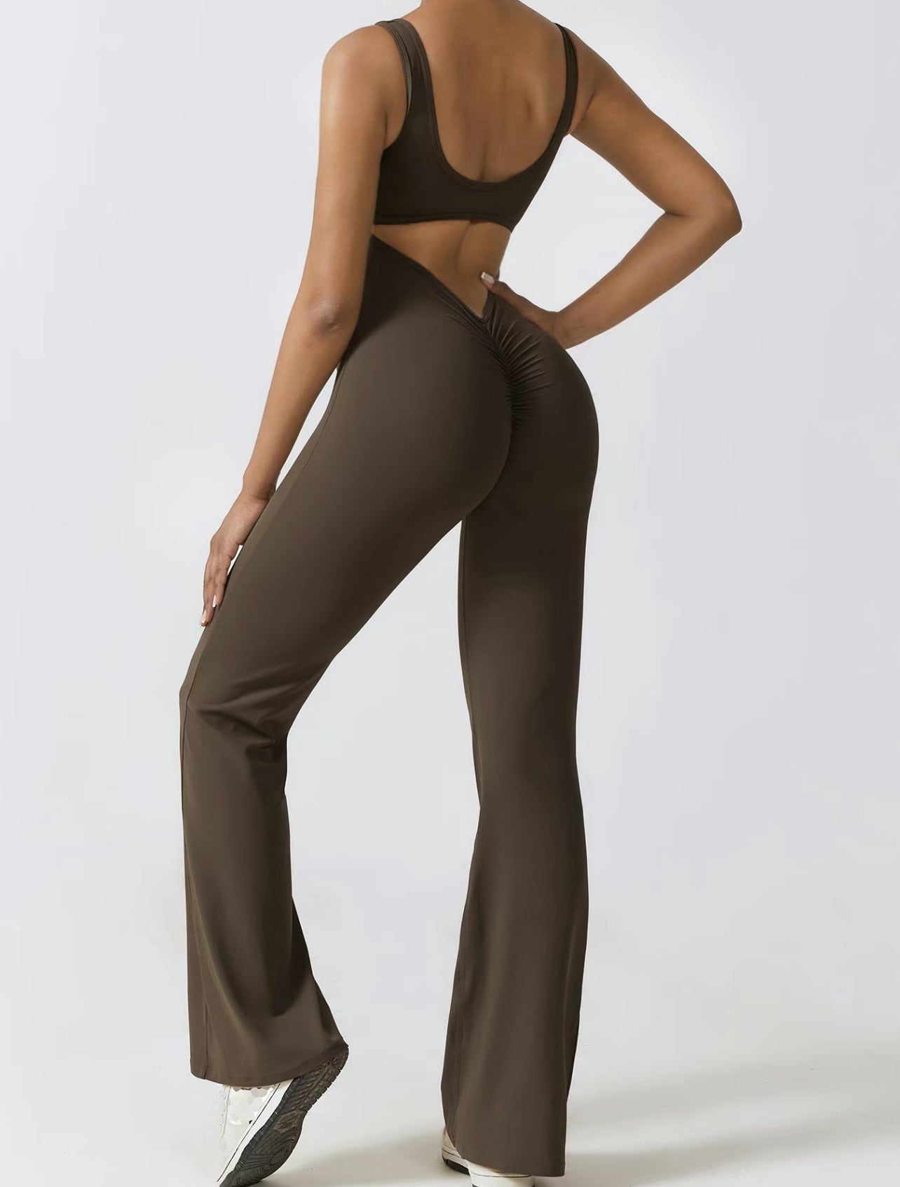 BACKLESS FLARE JUMPSUIT